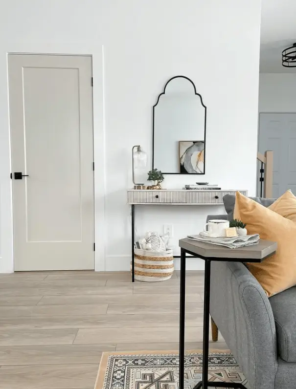 Benjamin Moore Paint Color Chantilly Lace