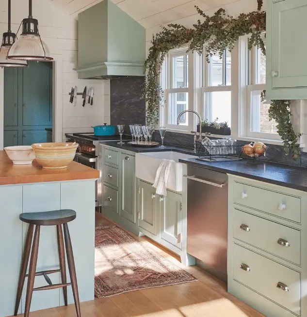 Benjamin Moore Paint Color White Heron