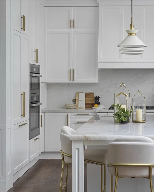 White Marble Kitchen Countertops 1