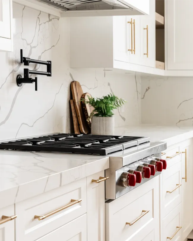 White Marble Kitchen Countertops 25