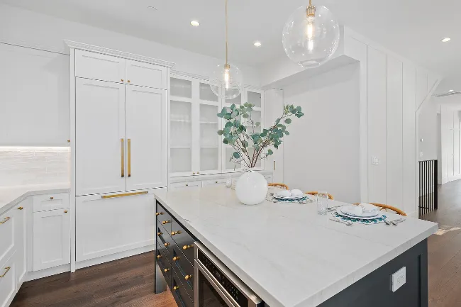 White Marble Kitchen Countertops 5