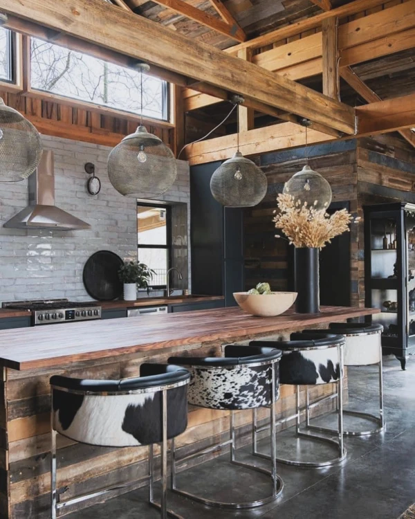 Modern Farmhouse Island Hub