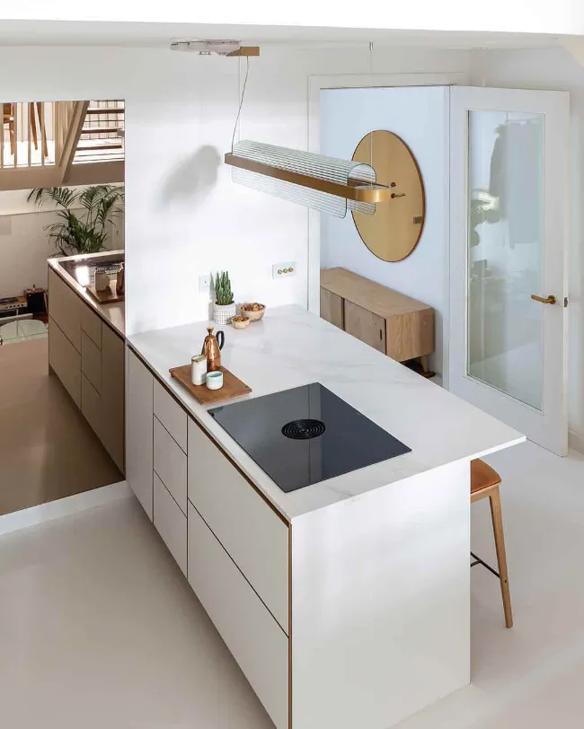 Bright & Compact Modern Kitchen