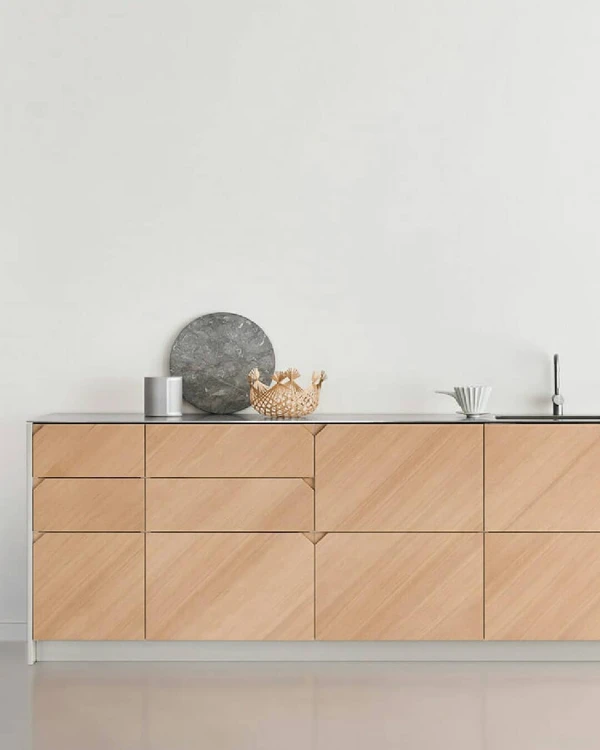 Sleek Surfaces for Culinary Prowess