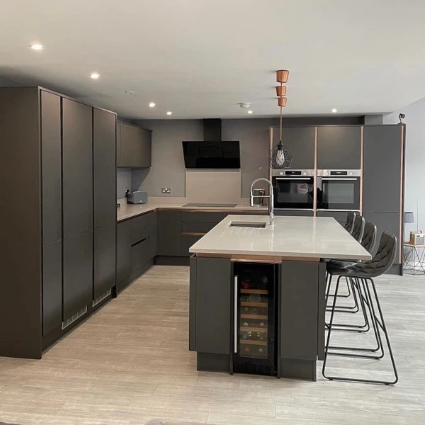 Streamlined Charcoal Chic