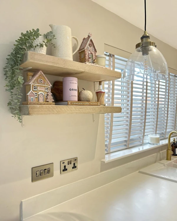 Cozy Gingerbread Bunting
