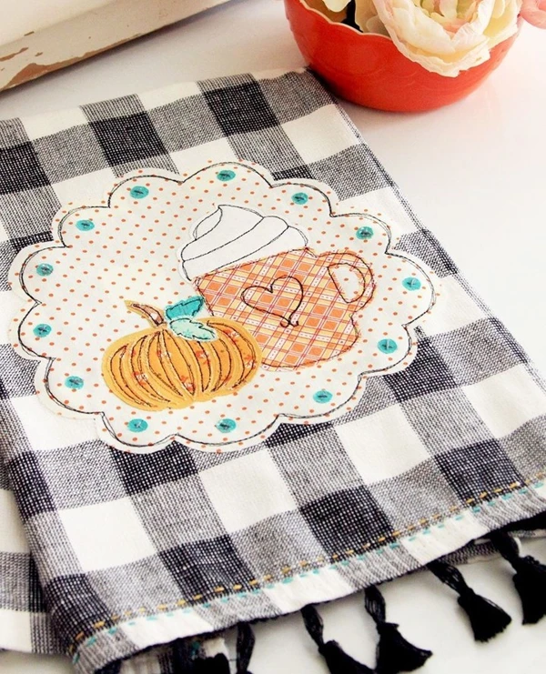 Holiday Dish Towel Styling Ideas