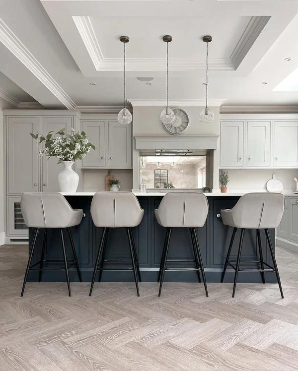 Sparkling Countdown Kitchen Island