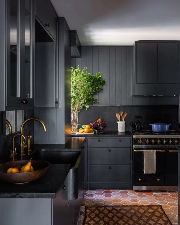 black farmhouse kitchen