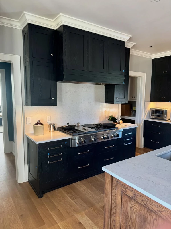 black farmhouse kitchen