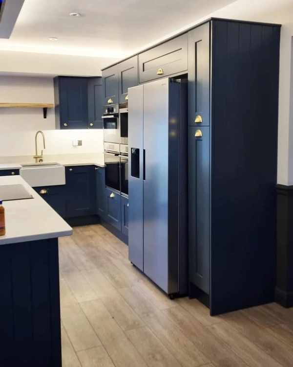 Modern Navy Kitchen Elegance