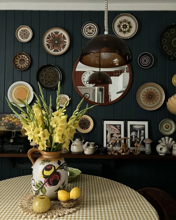 Gallery Wall Plate Arrangement