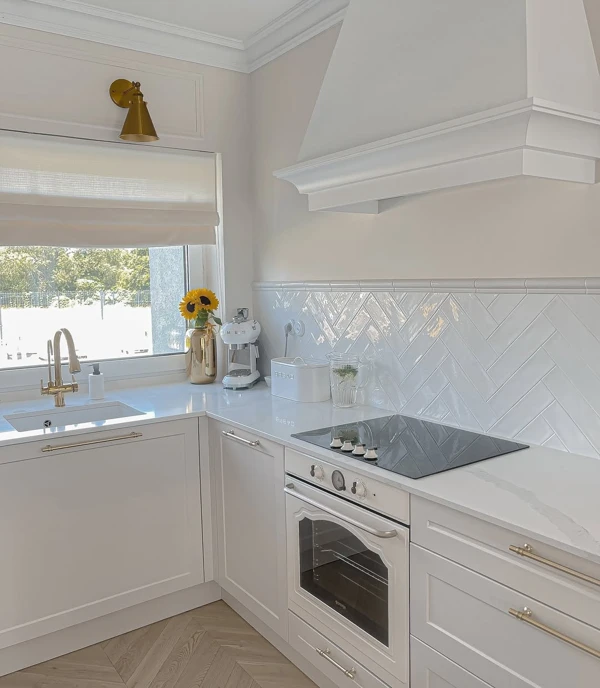 Minimalist White Kitchen Perfection