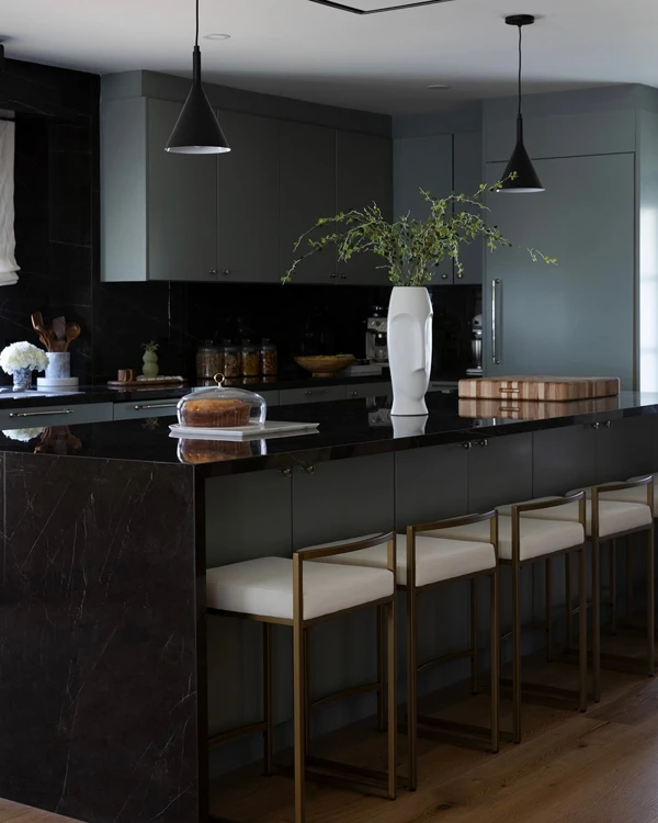 Modern Cottage Kitchen