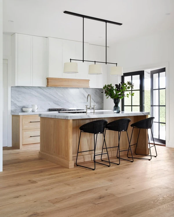 Light-Filled Scandinavian Farmhouse Elegance