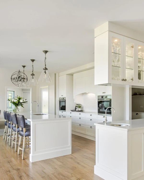 All-White Kitchens With Pendant Elegance