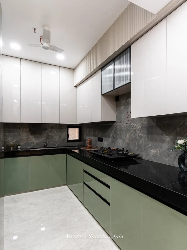black kitchen countertops