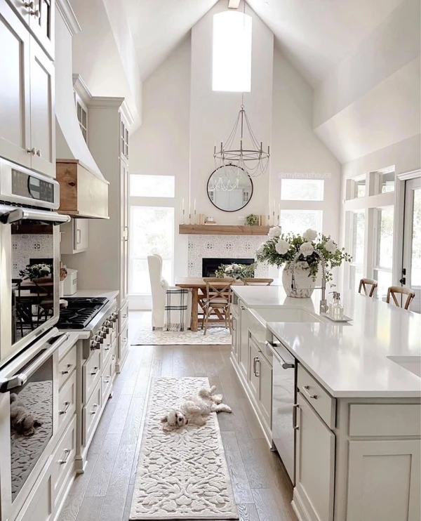 white farmhouse kitchen
