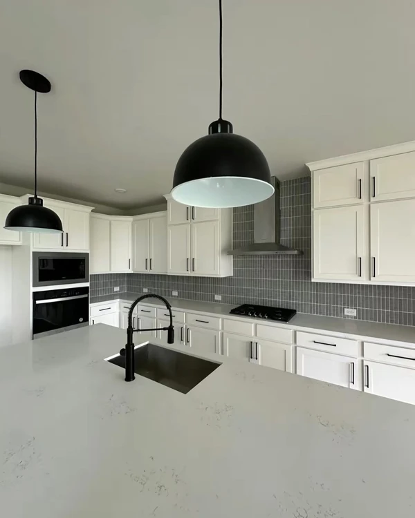 white quartz kitchen countertop