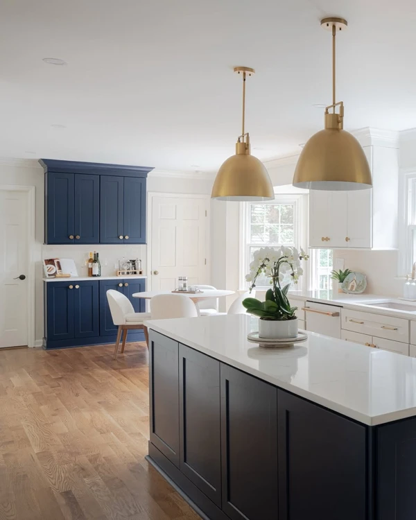 white quartz kitchen countertop