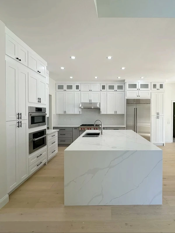 Luxury Island with Marble Veining