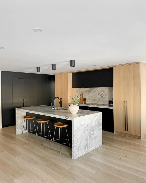 black and wood kitchen