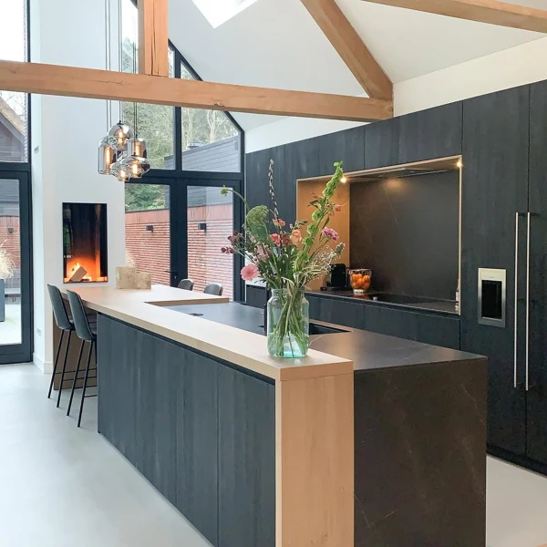 black and wood kitchen